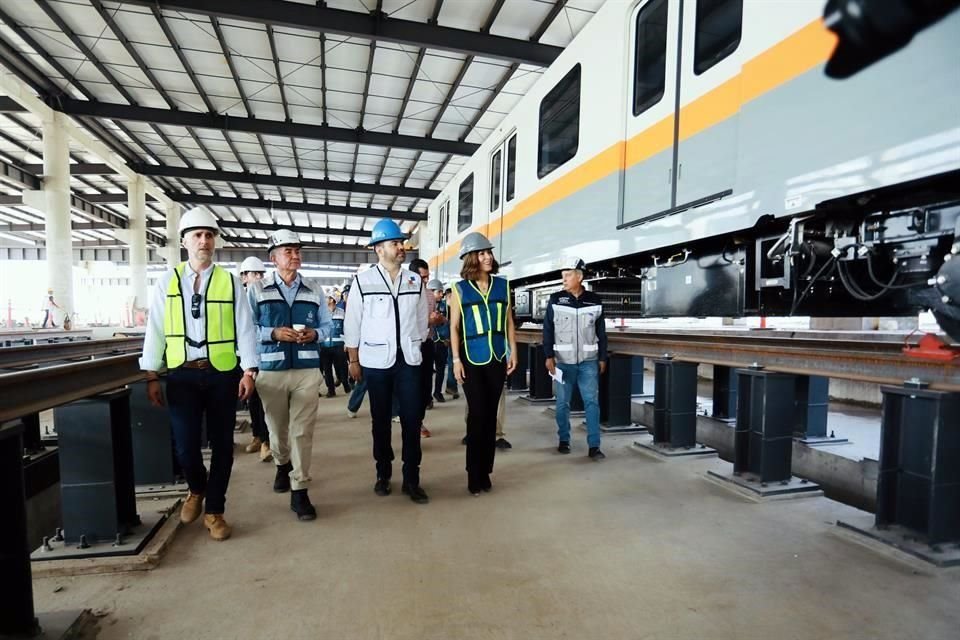 Preparan los trenes para las primeras pruebas de la Línea 4 del Tren Ligero.