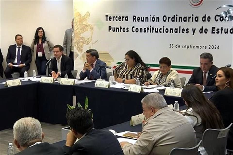 El debate por la reforma a la GN inició en las comisiones del Senado, tras su aprobación hace una semana en Cámara de Diputados.