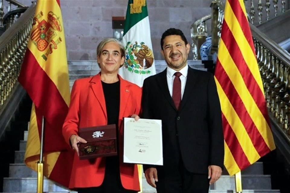 Ada Colau, ex alcaldesa de Barcelona, fue nombrada hoy huésped distinguida de la Ciudad de México.