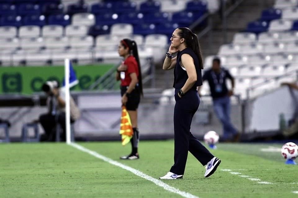 Amelia Valverde dijo ser la culpable por la derrota que sufrieron las Rayadas ante el América.