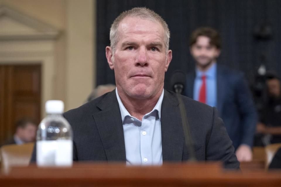 Brett Favre compareció ante un comité del Congreso de Estados Unidos.