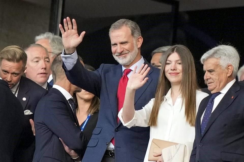 España calificó de inaceptable que el Gobierno mexicano no invitara al Rey Felipe VI a la toma de posesión de Claudia Sheinbaum.