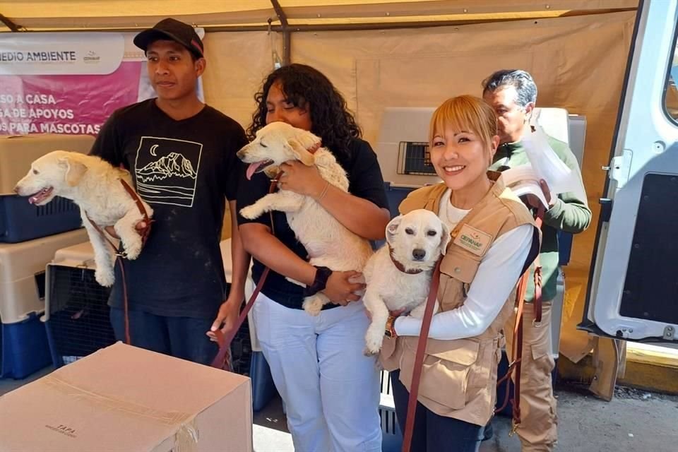 Vecinos de Chalco se encontraron con sus compañeros a semanas de la emergencia.