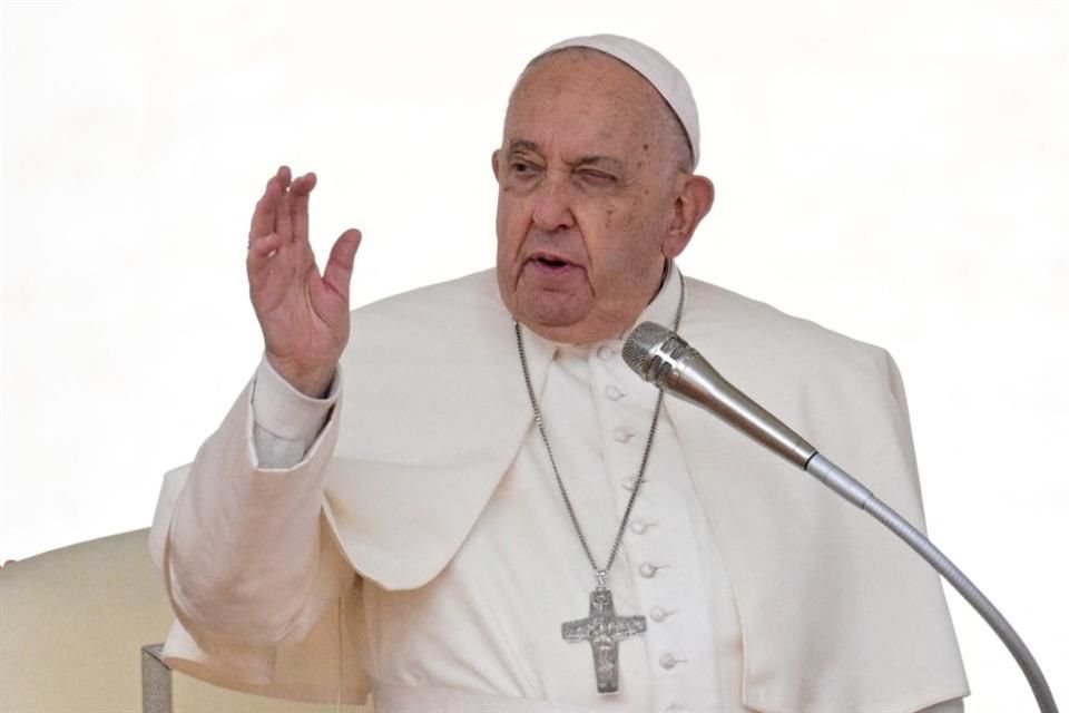 El Papa Francisco durante una audiencia general el 25 de septiembre del 2024, en la Plaza de San Pedro.