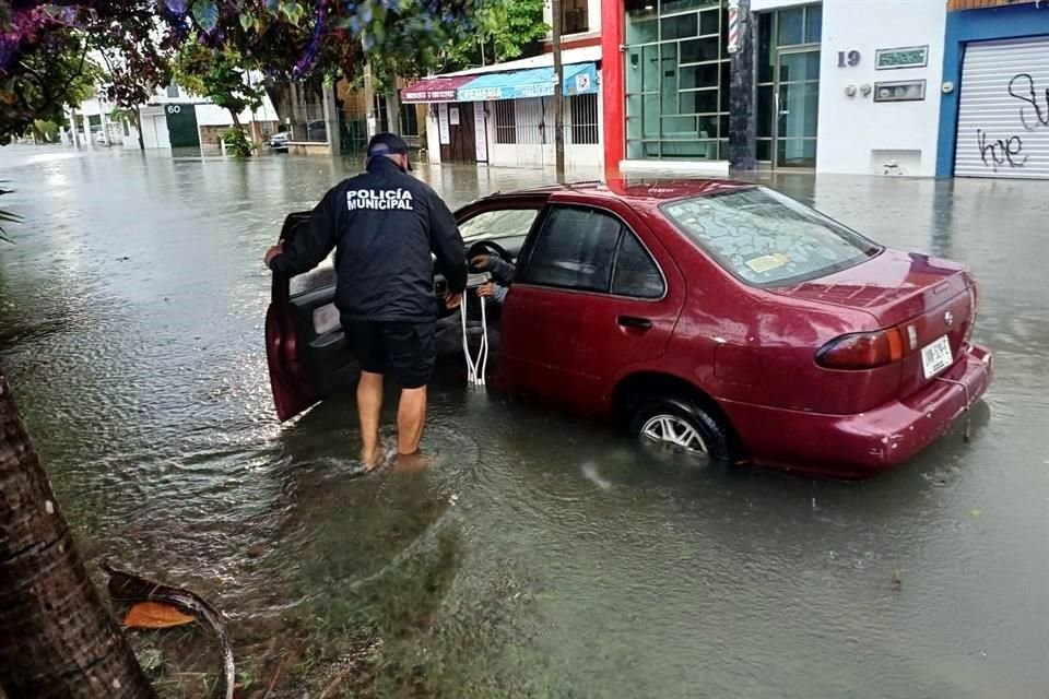 Las zonas mas afectadas en Cancún fueron el centro y la zona hotelera.