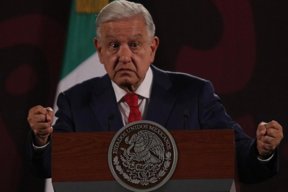 AMLO reiteró su intención de eliminar los organismos autónomos, incluido el IFT, como parte de una reforma propuesta por su Administración.