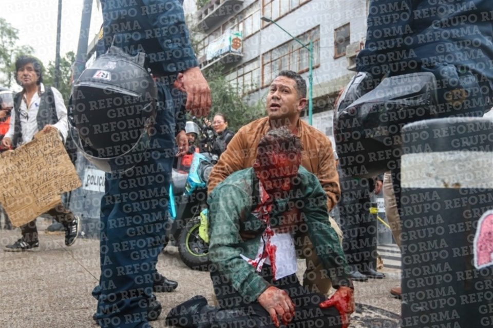 Rubén Choreño fue golpeado en el enfrentamiento y se reporta policontundido.