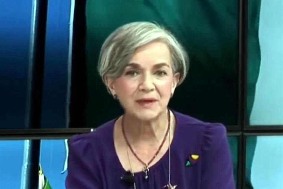 María de Villarreal, esposa del Gobernador de Tamaulipas y presidenta del DIF estatal, participó hoy en un programa de televisión.