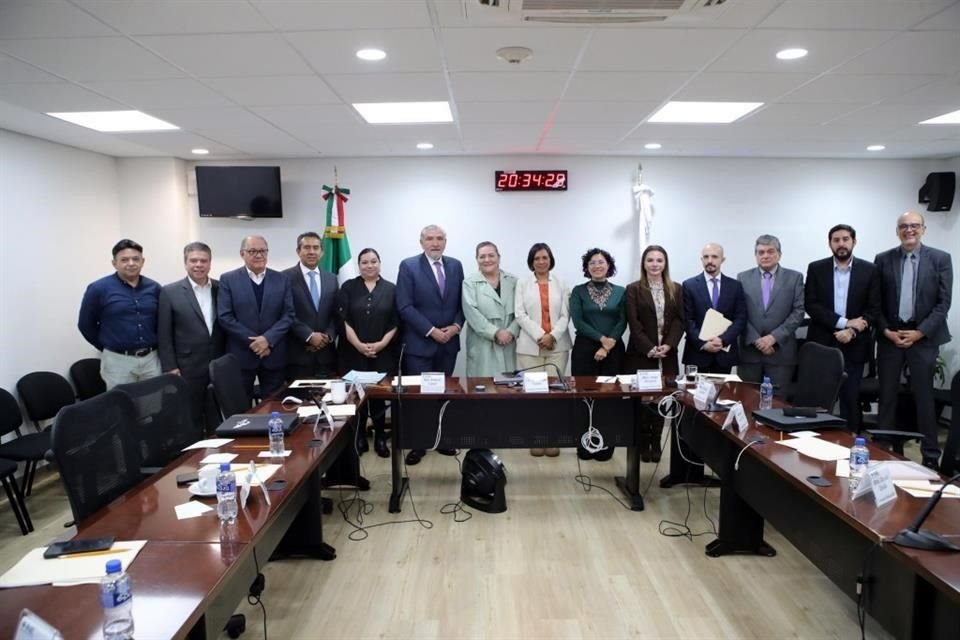 Consejeros del INE y senadores de Morena se reunieron el pasado jueves.