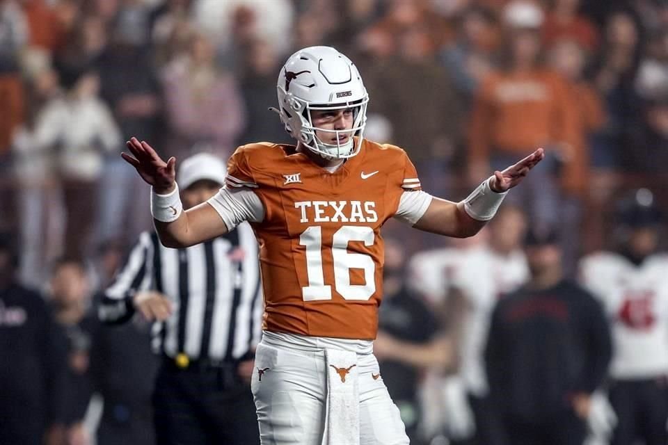 Los Texas Longhorns buscarán mantener la cima de la NCAA y el invicto cuando reciban a Mississippi State.