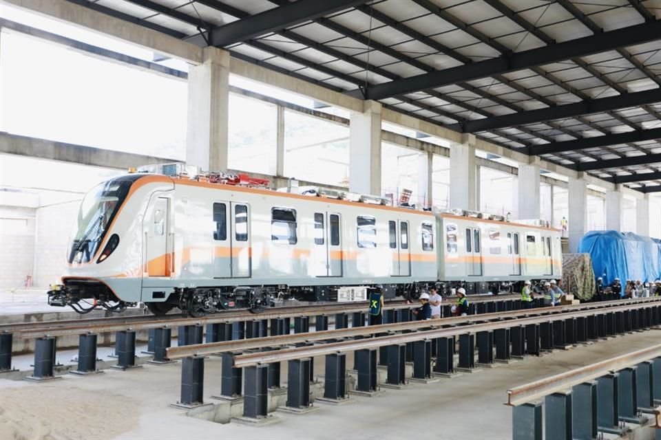 La prueba de rodaje en la Línea 4 (L4) del Tren Ligero que autoridades estatales tenían previsto llevar a cabo hoy fue pospuesta para la próxima semana.