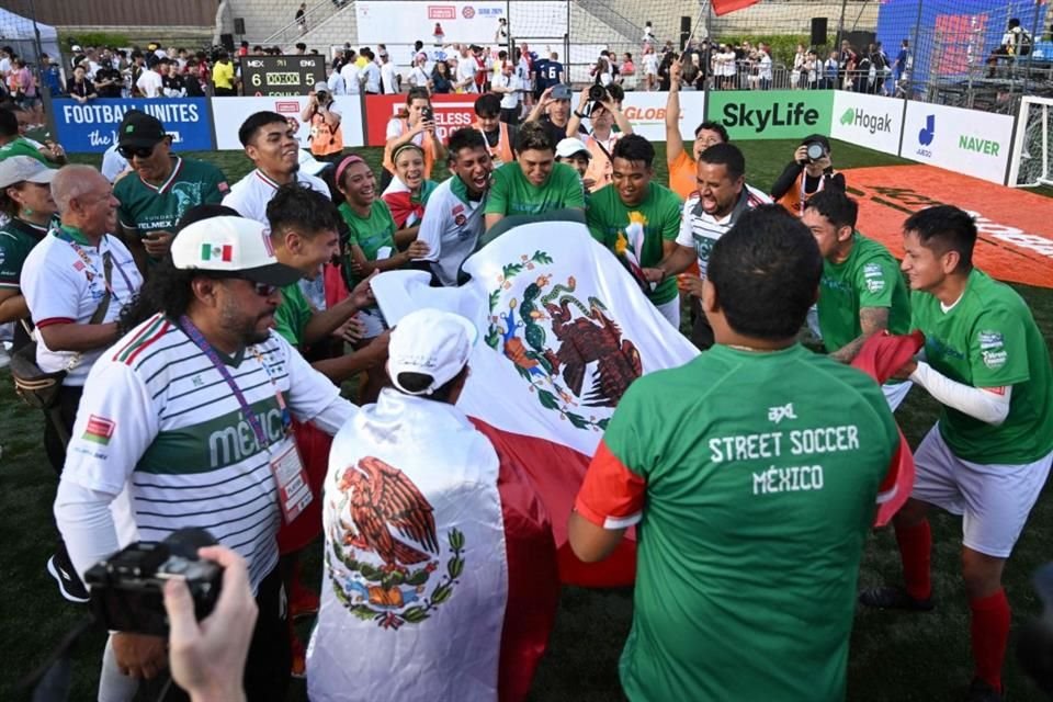 México es doble campeón.