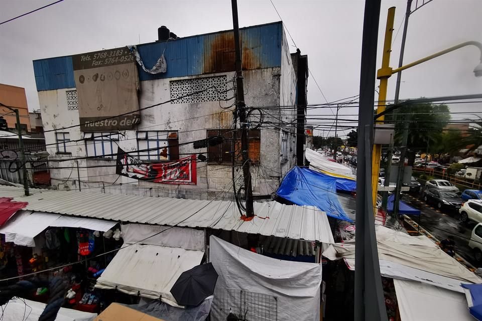 '(Viene la época de) instalaciones navideñas, que van a sobrecargar los sistemas eléctricos o la red eléctrica, tanto a nivel comercial (como) residencial en toda la CDMX', expresaron.