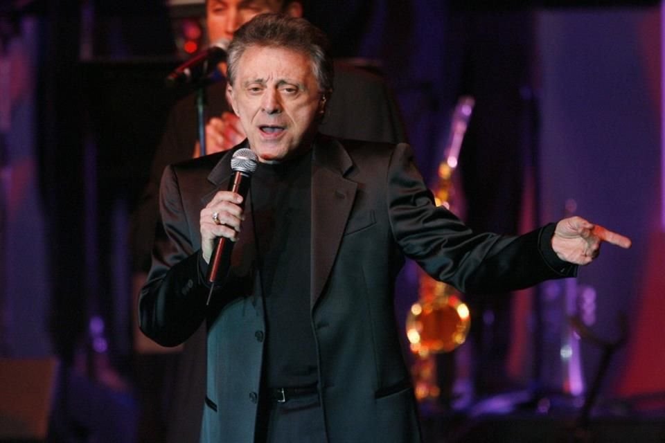 Frankie Valli tiene 90 años.