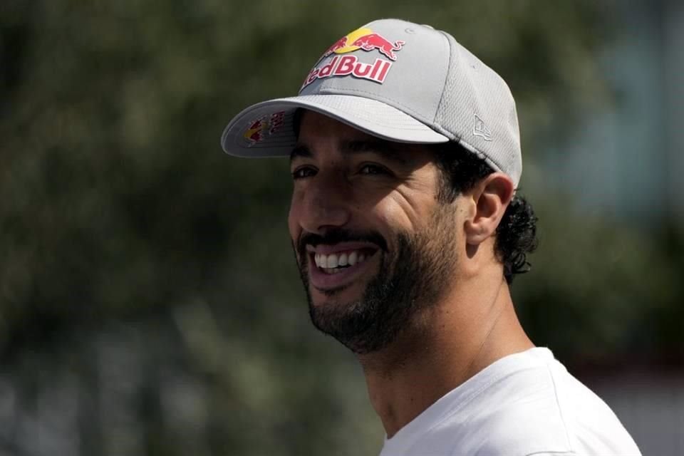 La popularidad de Daniel Ricciardo podría encaminarlo a ocupar un puesto en el área de marketing de Red Bull.