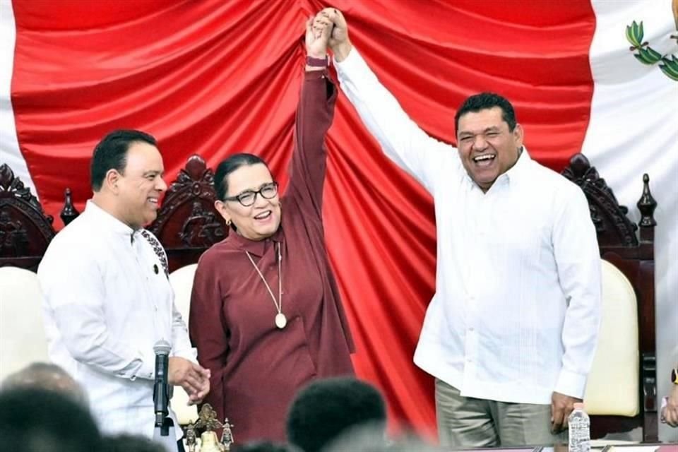 Javier May tomó posesión como nuevo Gobernador de Tabasco tras ganar la elección de junio pasado.