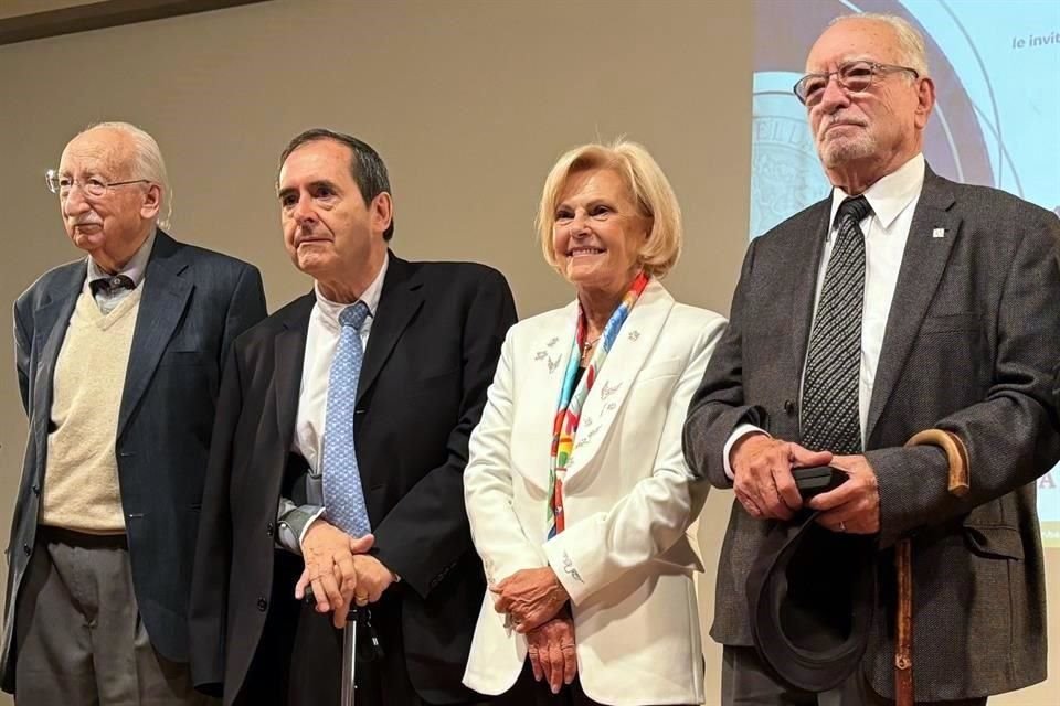 Enrique Ortiz, Gabriel Mérigo, Sara Topelson y Salvador Aceves recibieron la Medalla Bellas Artes por su contribución en la arquitectura y por el rescate del patrimonio arquitectónico mexicano.