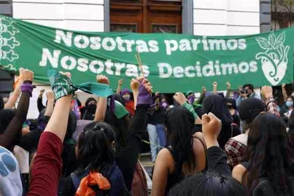 'Nos dicen que es la Ciudad de los derechos, donde el aborto es legal, tal vez por lo mismo nadie mira', dijo la experta Verónica Cruz, integrante del Centro Las Libres.