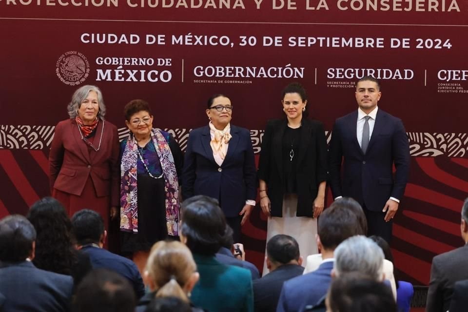 Nuevos titulares de Segob, Rosa Icela Rodríguez; de SSPC, García Harfuch, y de Consejería Jurídica, Ernestina Godoy, asumieron cargo.