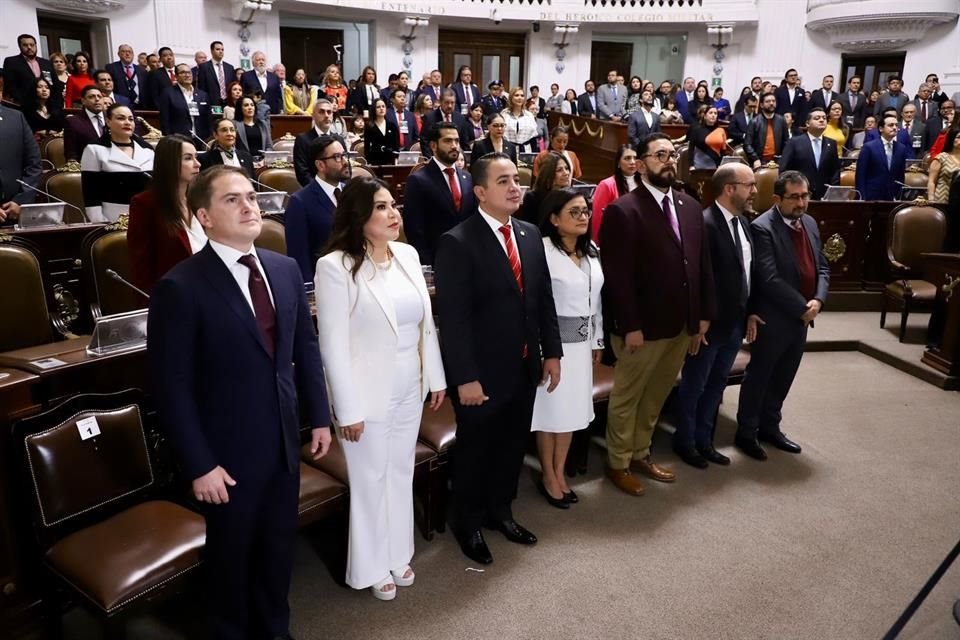 En el Congreso local se lleva a cabo la sesión con motivo de la protesta de las y los alcaldes para el periodo 2024-2027.