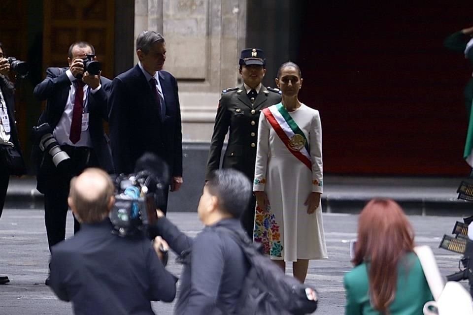 Claudia Sheinbaum Pardo arribó a Palacio nacional alrededor de las 13:00 horas.