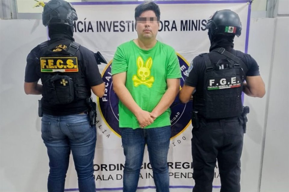 Mario Figueroa, hijo del ex Edil de Taxco, Guerrero, fue detenido en Morelos por el delito de desaparición, informó la Fiscalía del Estado.