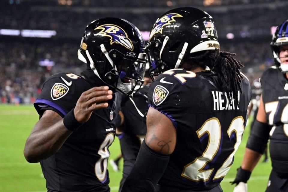 Derrick Henry y Lamar Jackson están haciendo bien las cosas con los Ravens.