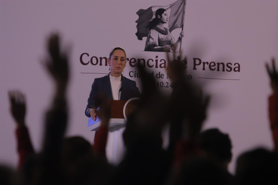 Claudia Sheinbaum mantuvo la dinámica de las conferencias mañaneras de AMLO, pero abordará diferentes temas y tendrá varias secciones.