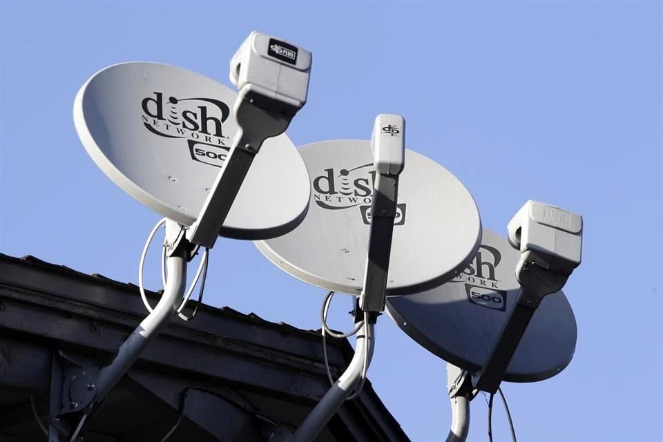 Dish y DirecTV acordaran el lunes crear el mayor proveedor de televisión de pago de Estados Unidos bajo el control de la empresa de capital riesgo TPG.