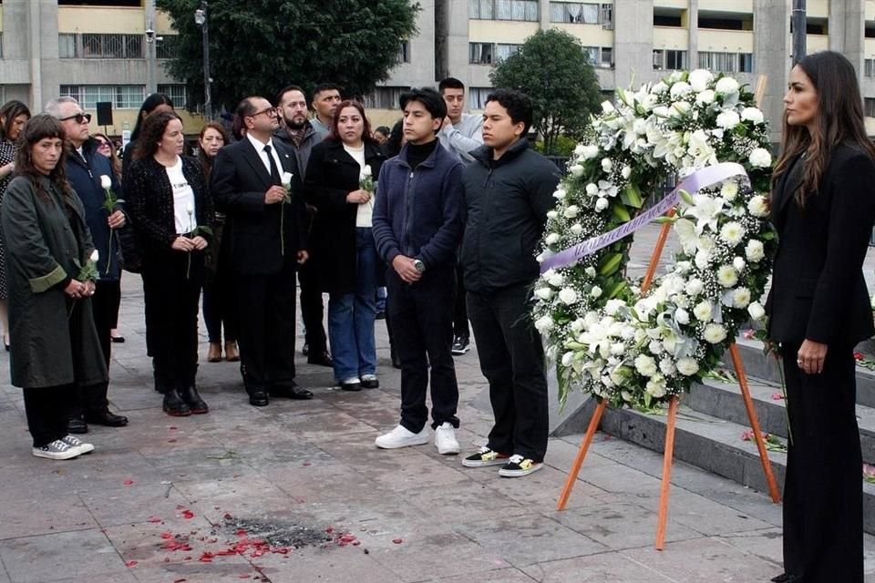 Además del acto de autoridades capitalinas, por separado, la nueva Administración de la Alcaldía Cuauhtémoc también realizó un homenaje.