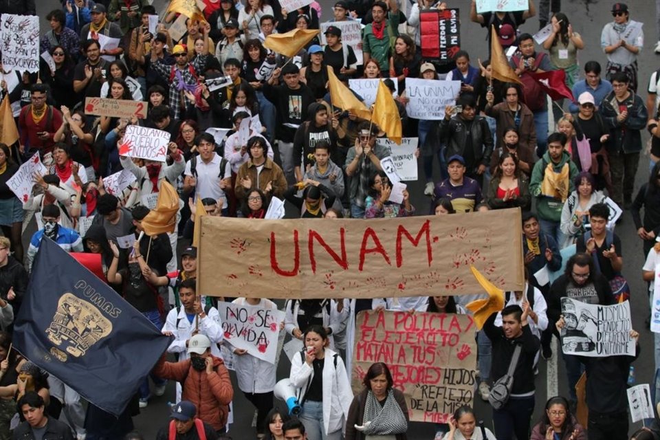 Estudiantes expresaron que marchan para que la causa del 68 no se olvide.