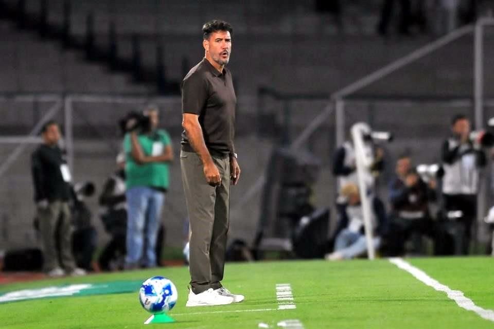 El entrenador de Pumas encontró el camino ganador.