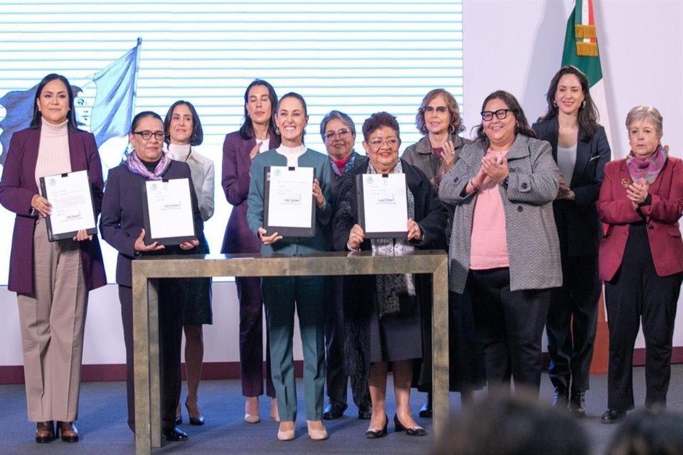 Sheinbaum anunció iniciativa para reformar 6 artículos de la Constitución para fortalecer la igualdad, seguridad y justicia para mujeres.