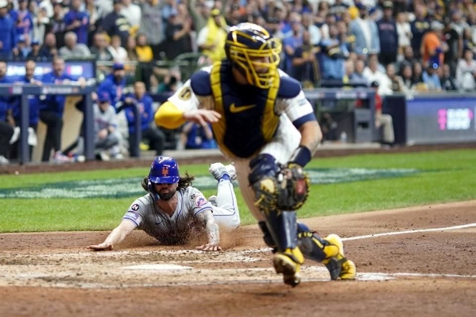 Jesse Winker corrió desde segunda para la cuarta de los Mets.