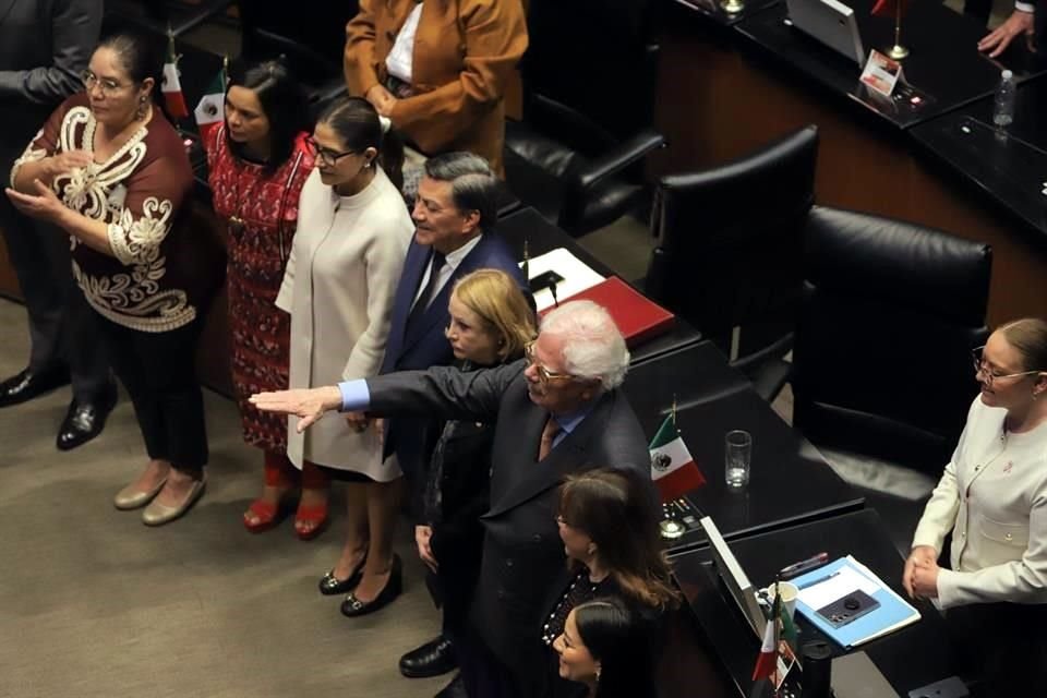 Juan José Paullada Figueroa rindió protesta en el Senado como consejero independiente del Consejo de Administración de Pemex.