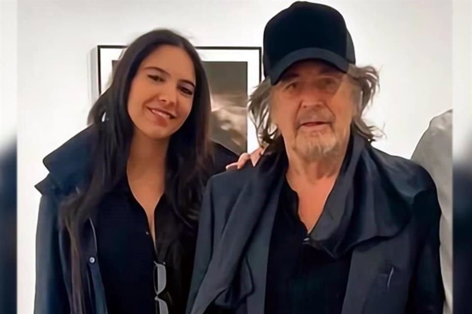 Noor Alfallah, la joven novia de Al Pacino, fue captada saliendo de un hotel con el comediante Bill Maher; levanta sospechas el encuentro.