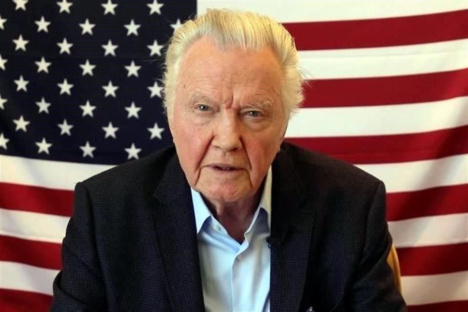 Jon Voight, veterano actor y padre de Angelina Jolie, ha sido un fiel defensor de Donald Trump.