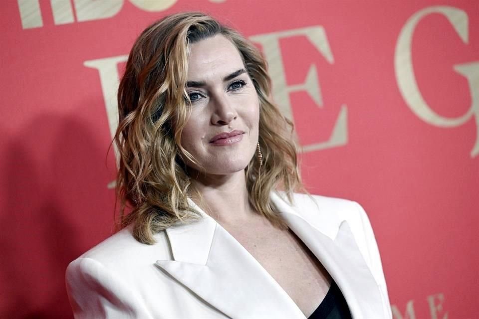 El homenaje a la actriz estuvo ligado a una proyección de su más reciente película, 'Lee', así como a una pequeña clase magistral en la que Winslet agradeció el cariño del festival.