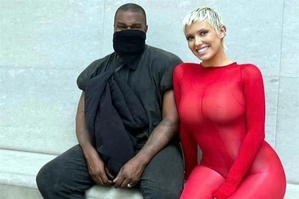 Aseguran reportes que el rapero Kanye West y la modelo Bianca Censori se encuentran al borde del divorcio y que incluso ya están separados.