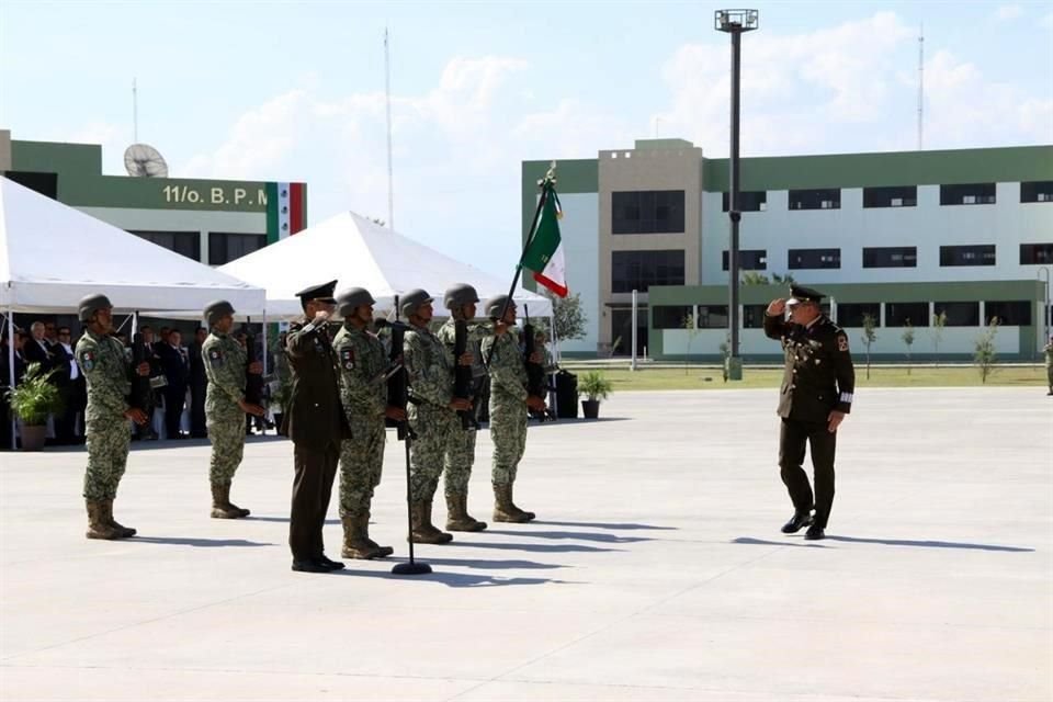 El nuevo mando se ha desempeñado en cargos importantes del Ejército y Fuerza Aérea Mexicanos.