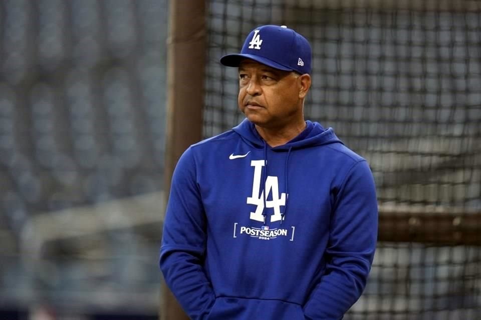 Dave Roberts no puede ocultar su preocupación.