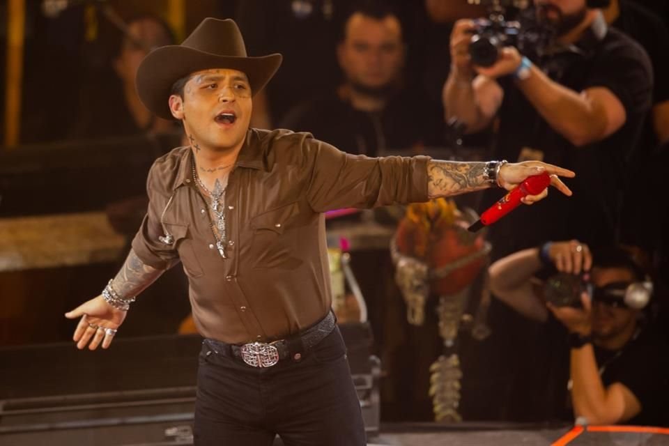 Christian Nodal había cancelado sus últimos conciertos debido a que fue hospitalizado por una infección estomacal.