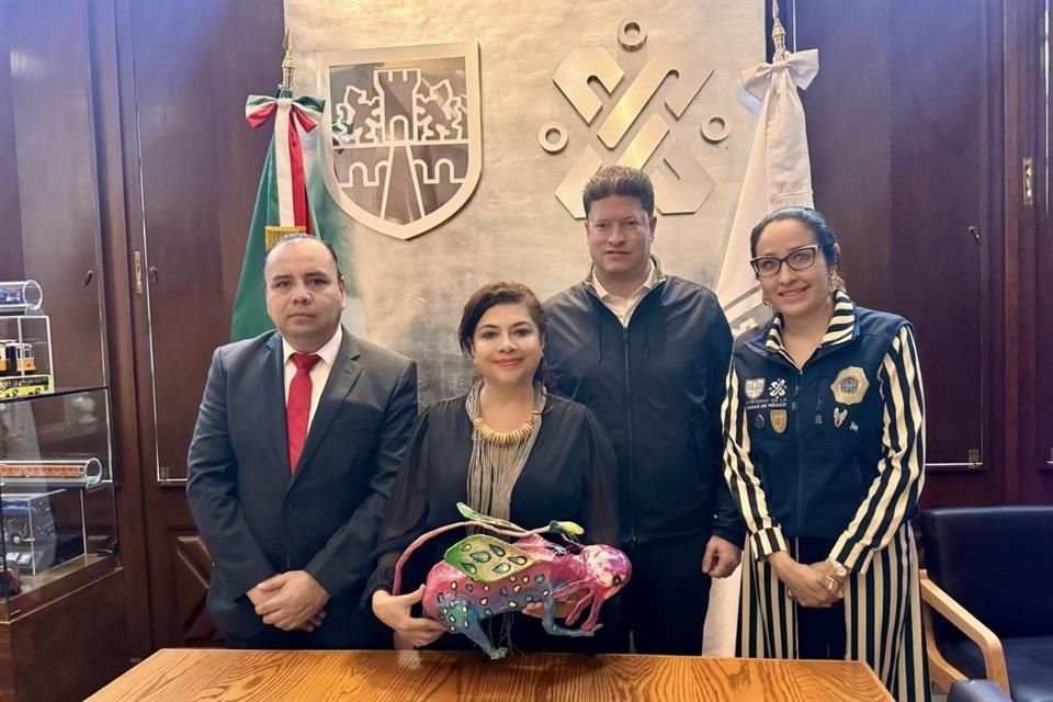 'Con estos nombramientos, se conforma el equipo de la @SSC_CDMX que seguirá avanzando para la construcción de una ciudad segura, justa y en paz', aseguró Brugada.