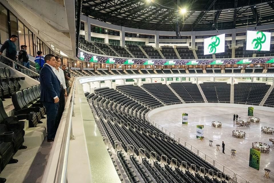 Entregan a familias potosinas la majestuosa Arena Potosí