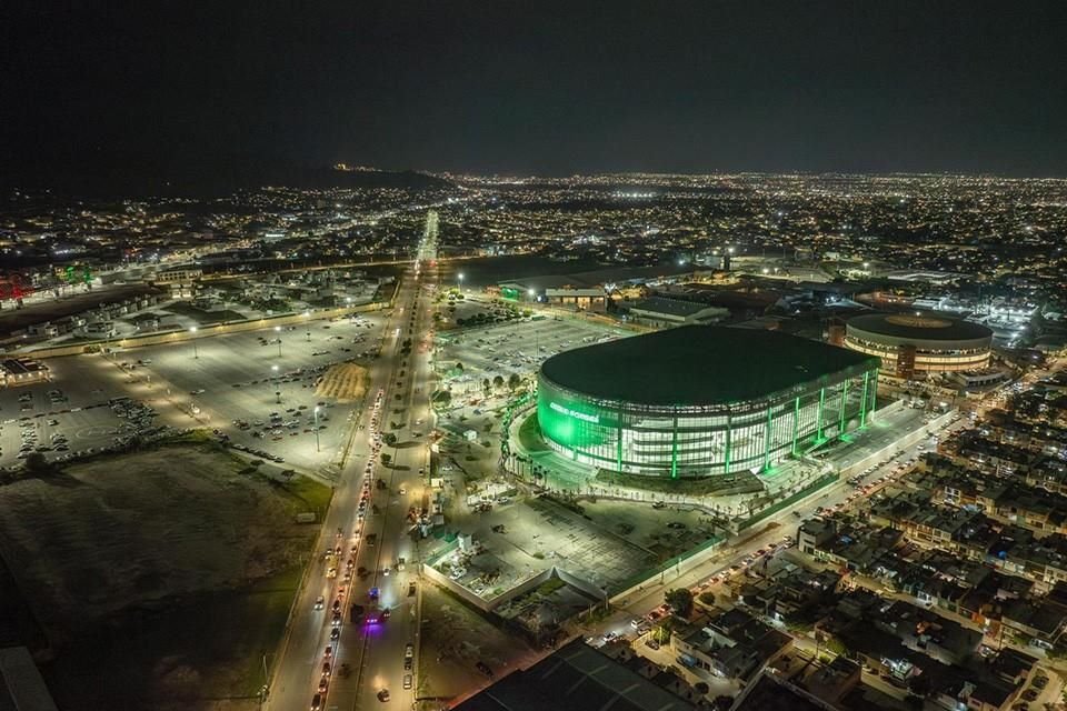 Entregan a familias potosinas la majestuosa Arena Potosí