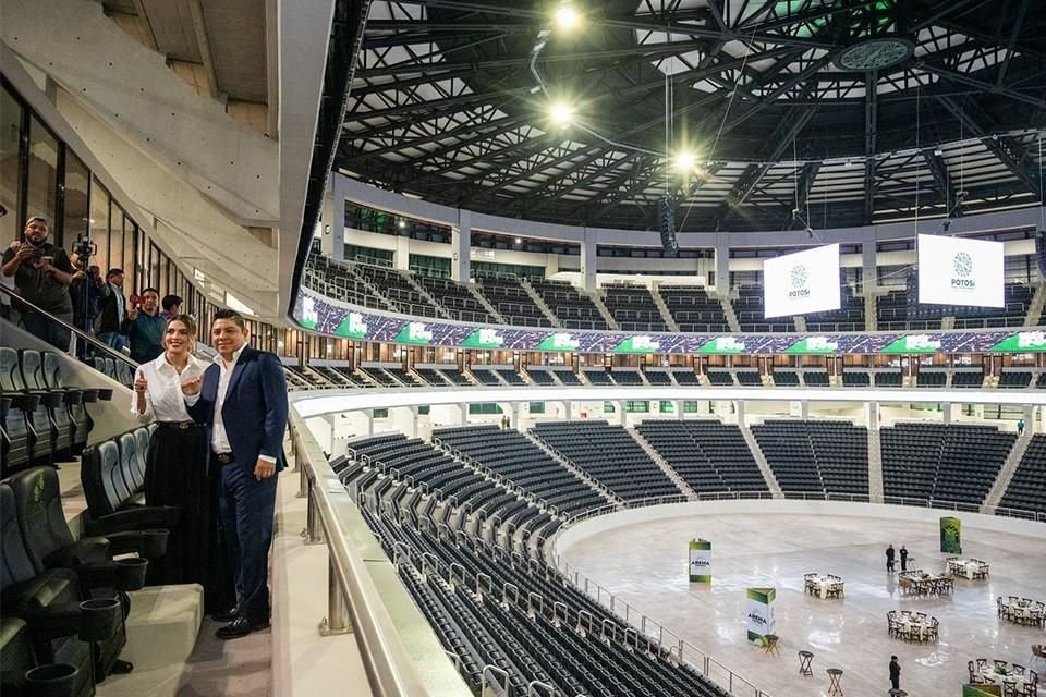 Entregan a familias potosinas la majestuosa Arena Potosí