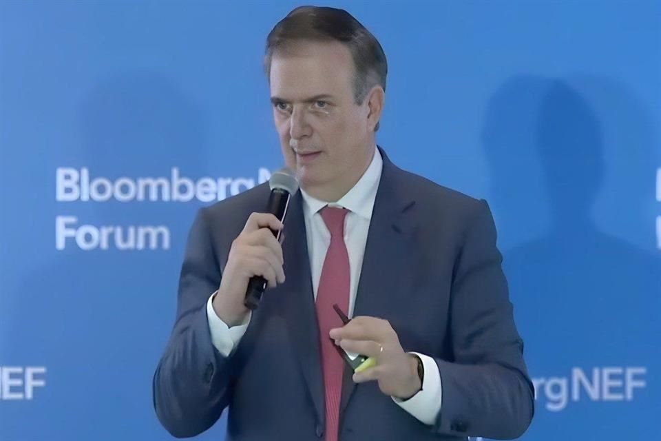 El titular de la Secretaría de Economía, Marcelo Ebrard.