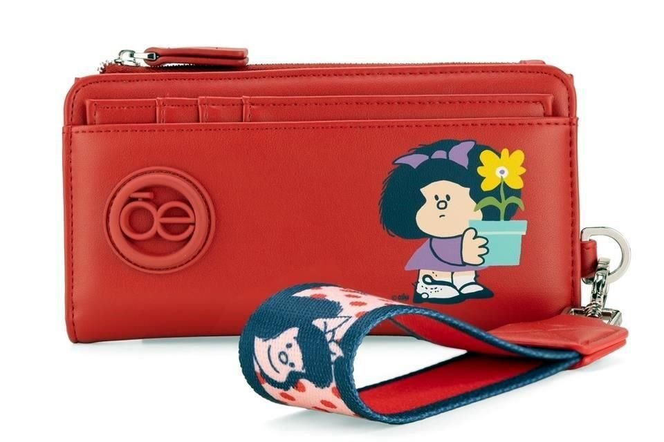 La marca de bolsos Cloe lanzó una colección cápsula Mafalda por los 60 años de la creación del personaje de Quino.