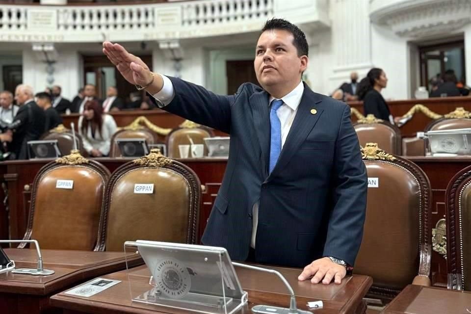 El panista Raúl Torres repetirá su gestión como la única diputación migrante del Congreso de CDMX.