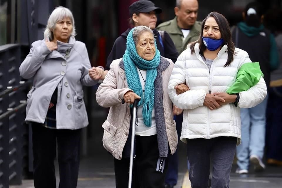 Las temperaturas de seis alcaldías alcanzarán un mínimo de cuatro grados durante la madrugada.